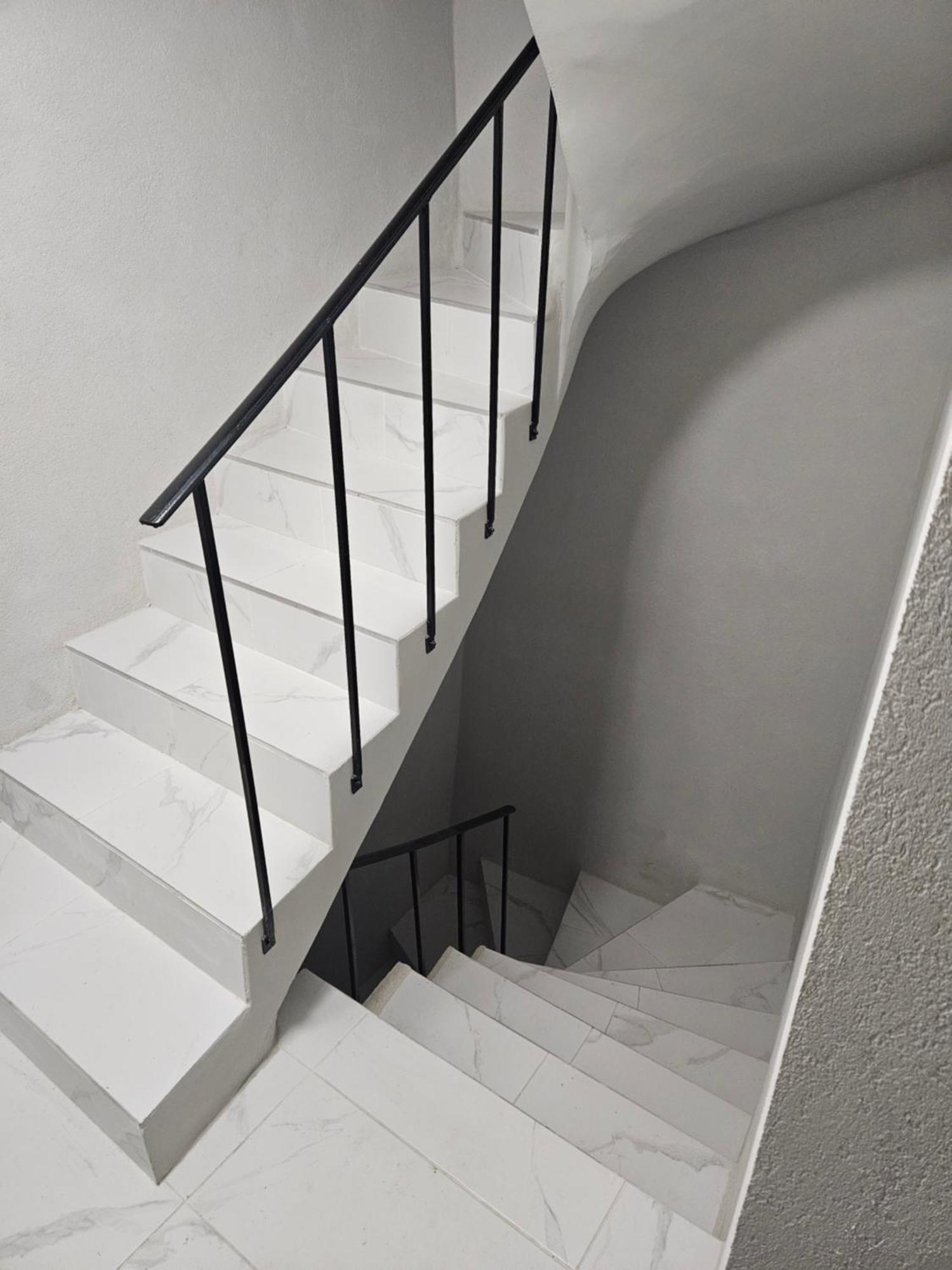 T2 Chaleureux, Calme Et Entierement Renove. Apartment Beziers Exterior photo